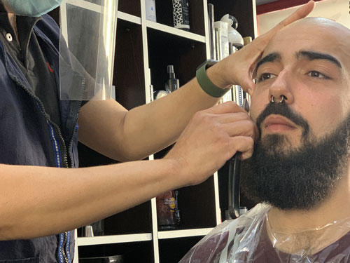 Barbería en el centro de Valladolid. Arreglo de barba y cuidado.