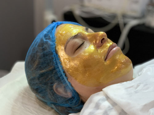 Envoltura facial. Masaje facial en el centro de Valladolid