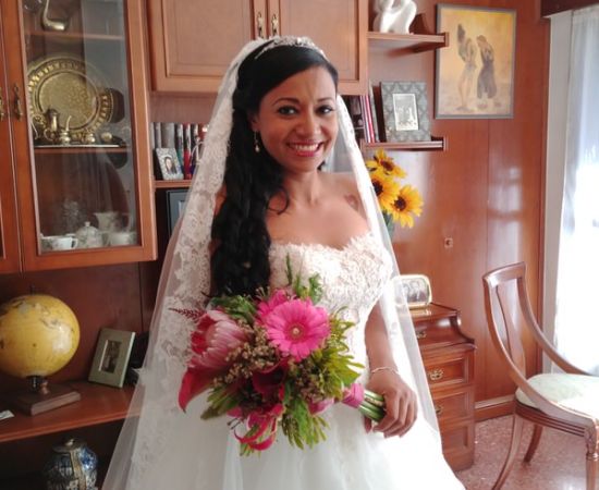 Trabajo de peluquería y maquillaje para novias finalizado