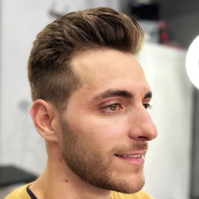 Corte De Pelo En La Peluqueria Para Hombre En Valladolid Kokoro Belleza Corto Y Largo